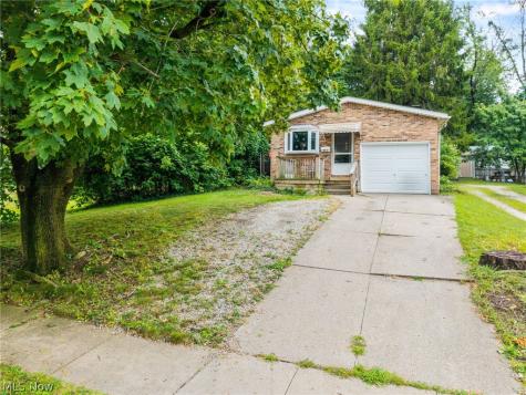 275 1st Street Wadsworth OH 44281