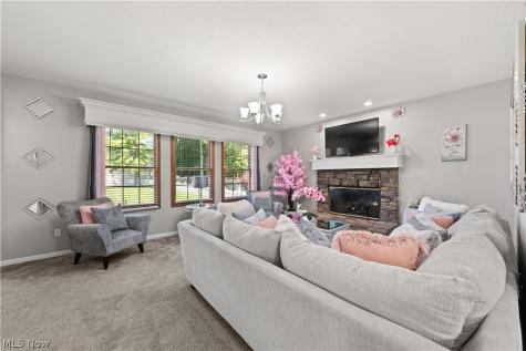 20424 Scotch Pine Way Strongsville OH 44149