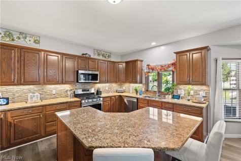 20424 Scotch Pine Way Strongsville OH 44149