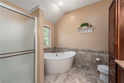 20424 Scotch Pine Way Strongsville OH 44149