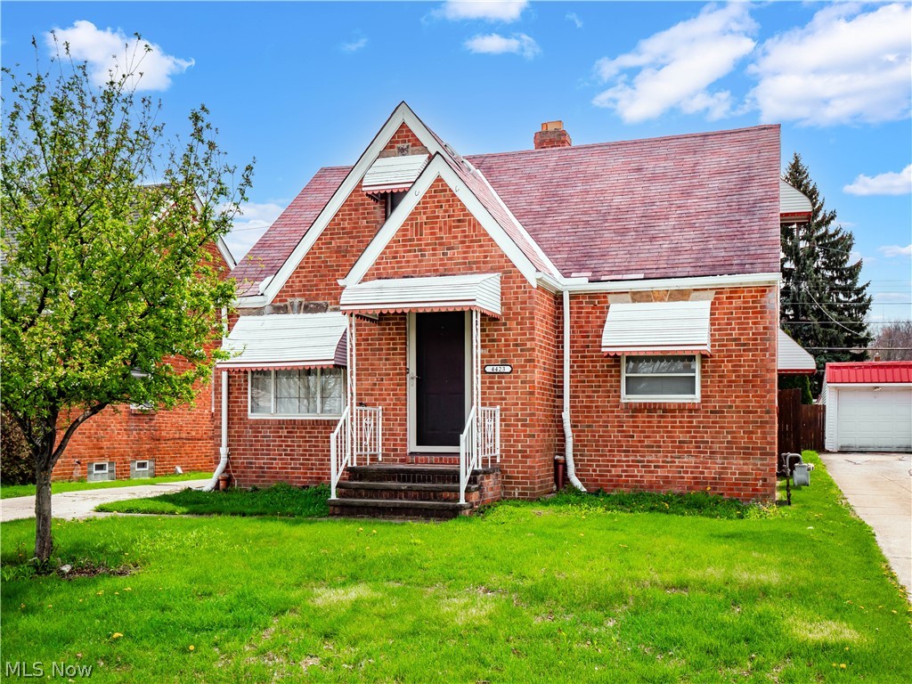 4423 Grantwood Drive Parma OH 44134
