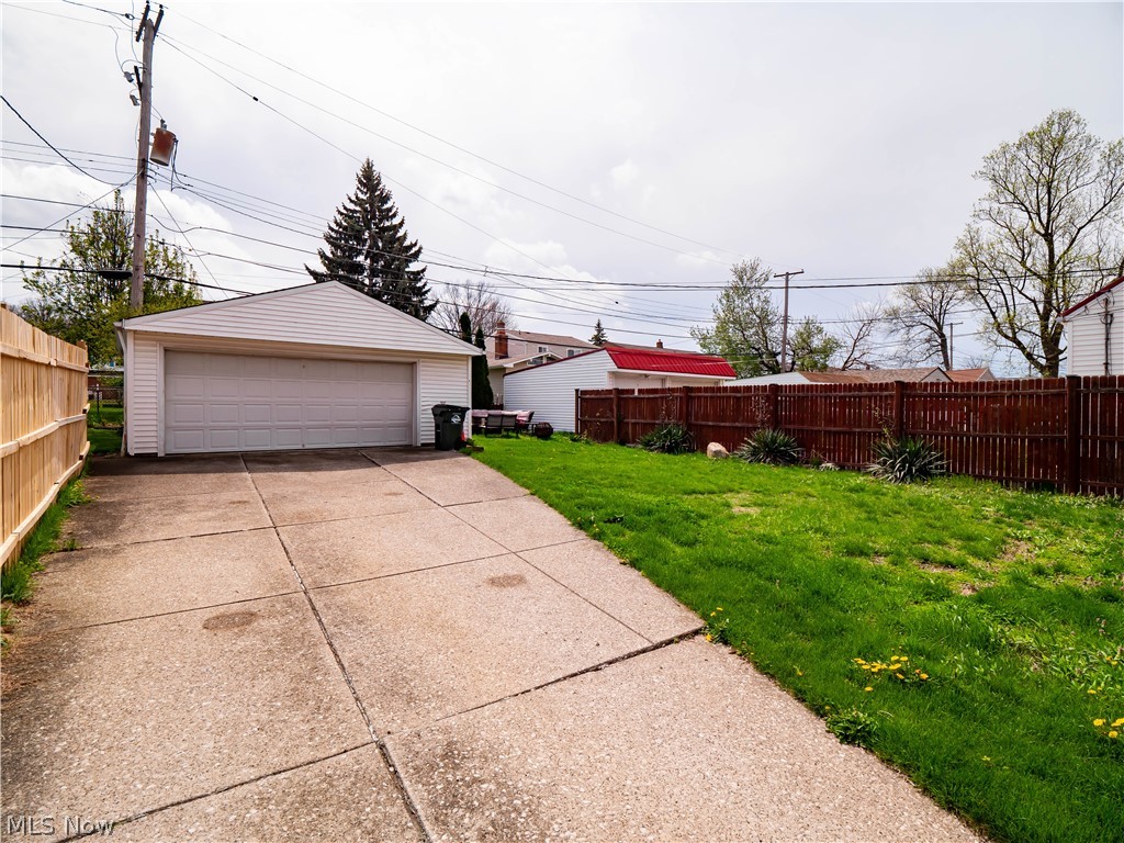 4423 Grantwood Drive Parma OH 44134