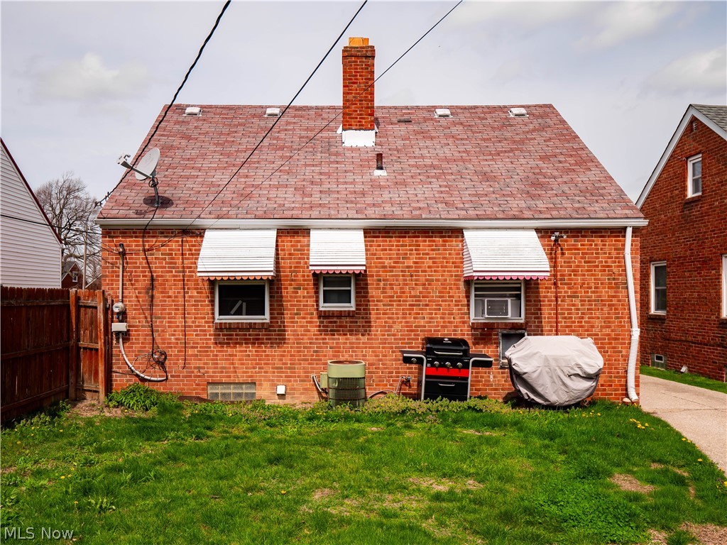 4423 Grantwood Drive Parma OH 44134