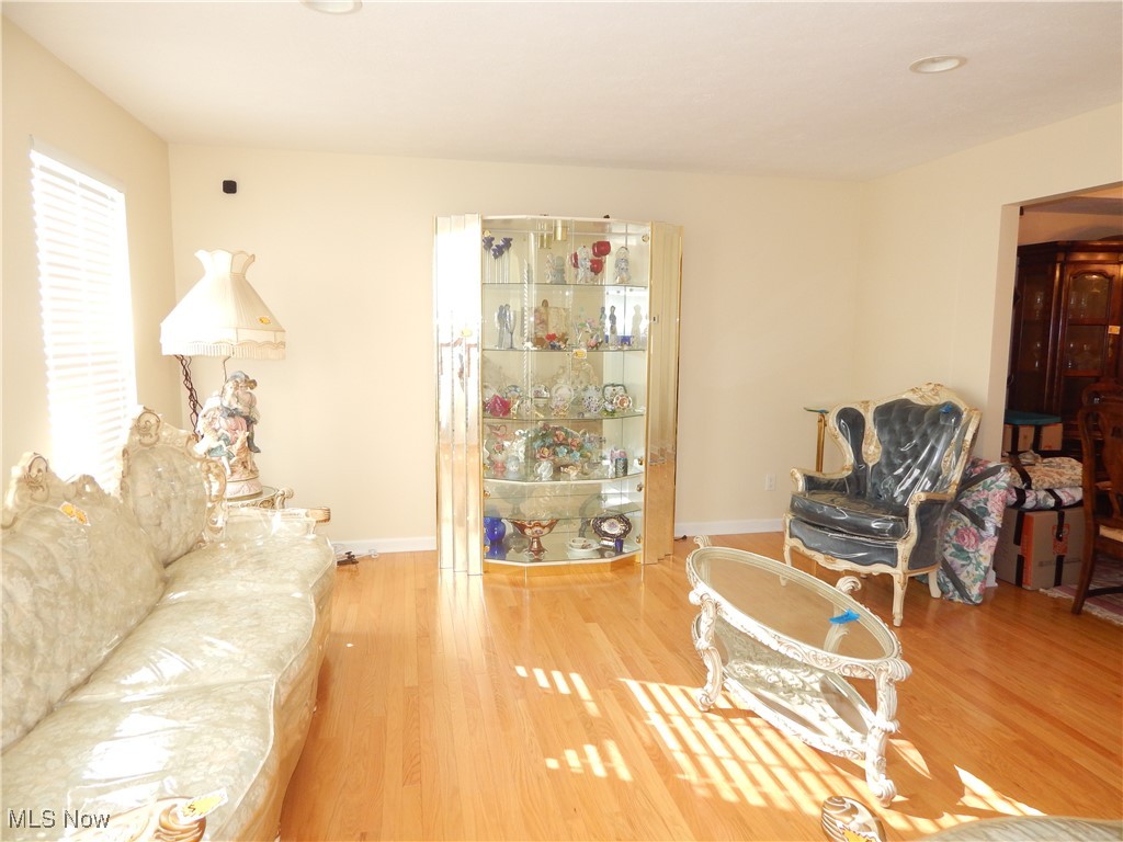 6115 Gailway Drive Oakwood Village OH 44146