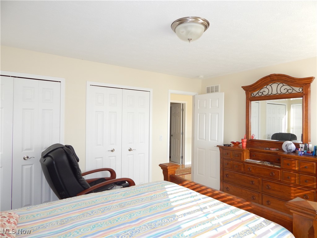6115 Gailway Drive Oakwood Village OH 44146