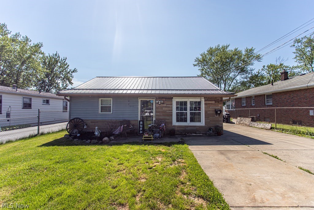 612 High Avenue Niles OH 44446