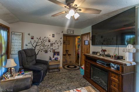 612 High Avenue Niles OH 44446