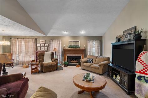 2187 Old Elm Street NE Canton OH 44721