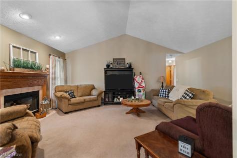 2187 Old Elm Street NE Canton OH 44721