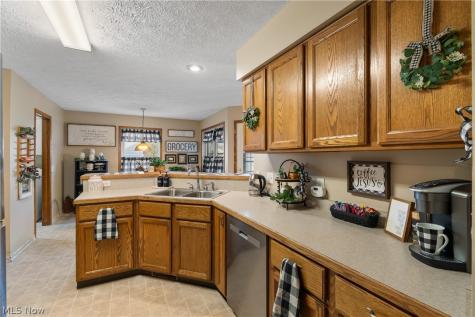 2187 Old Elm Street NE Canton OH 44721