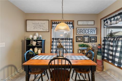 2187 Old Elm Street NE Canton OH 44721