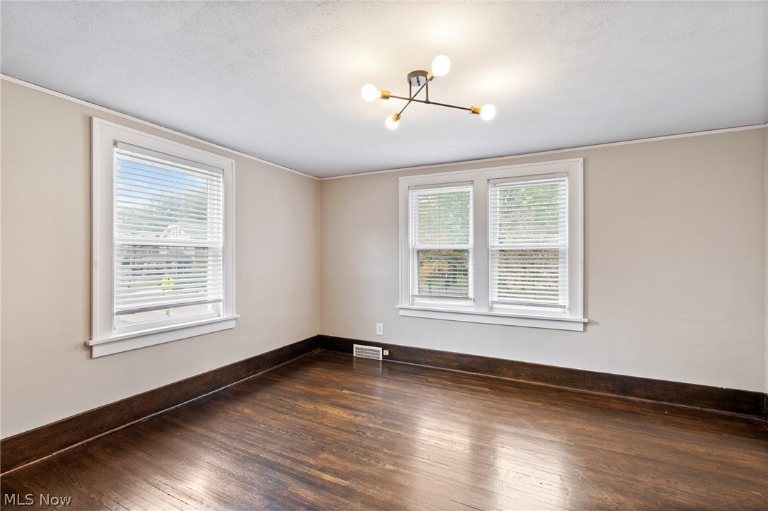 958 W Exchange Street Akron OH 44302