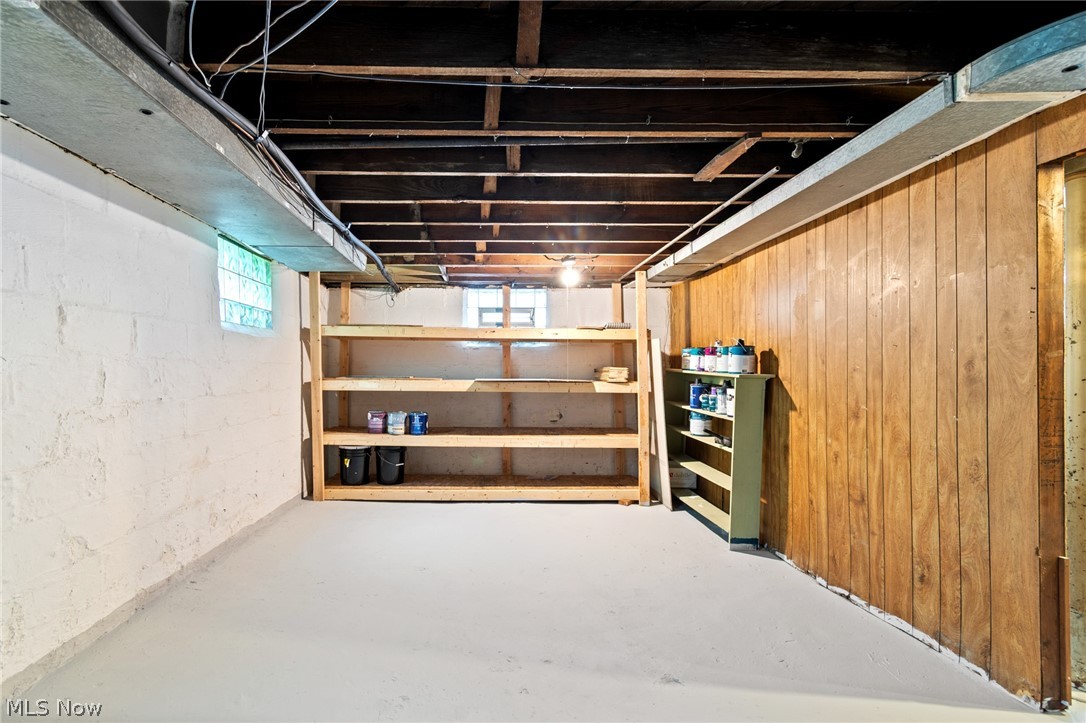 958 W Exchange Street Akron OH 44302