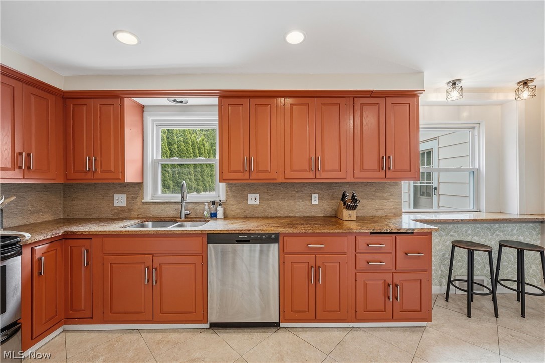 2335 Traymore Road University Heights OH 44118