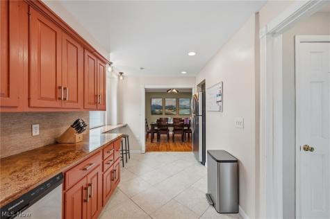 2335 Traymore Road University Heights OH 44118