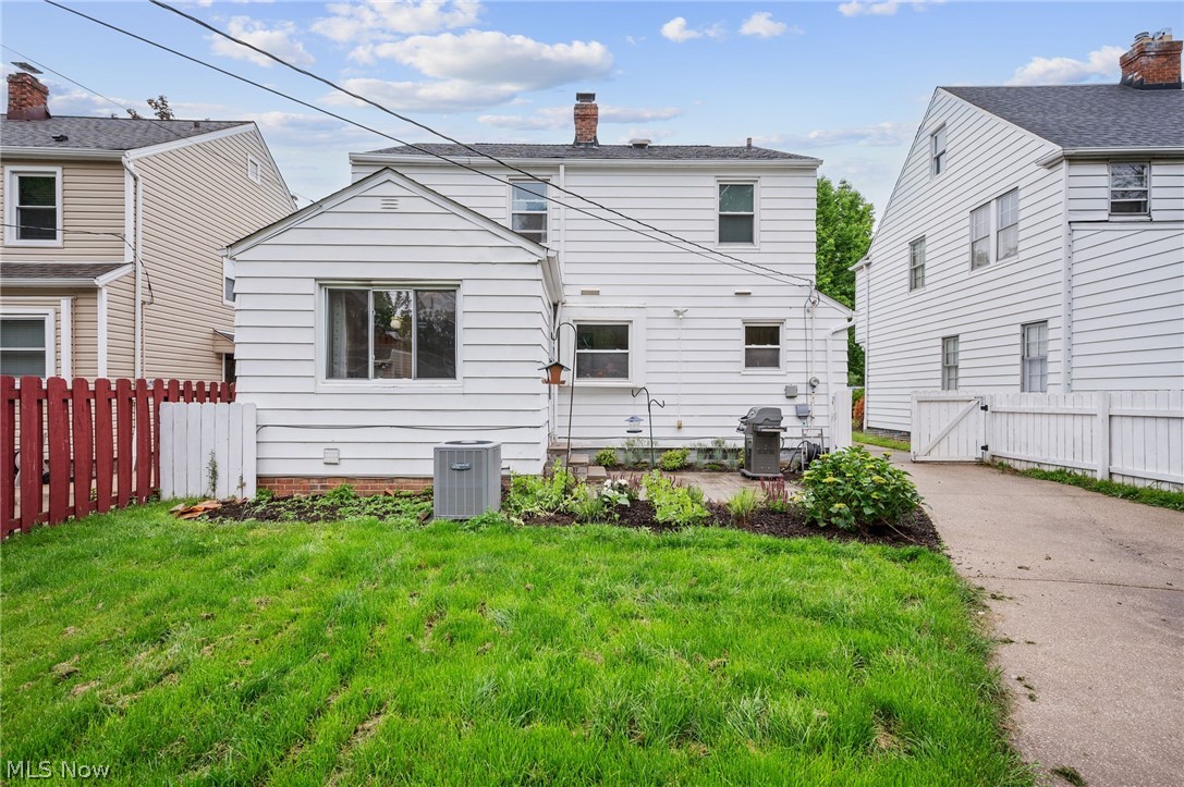 2335 Traymore Road University Heights OH 44118