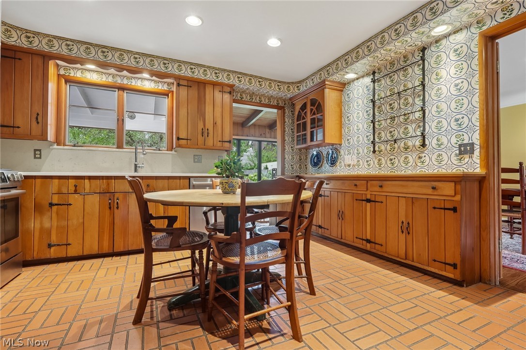 18413 Van Aken Boulevard Shaker Heights OH 44122