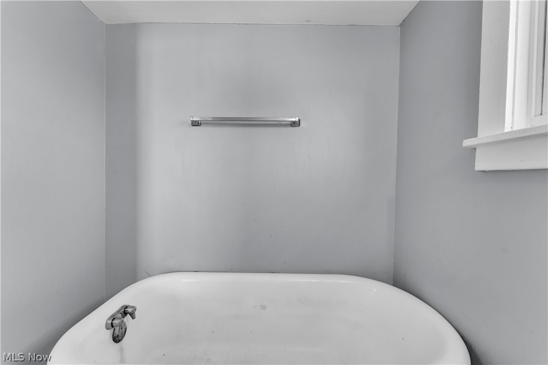 1858 Rudwick Road Cleveland OH 44112