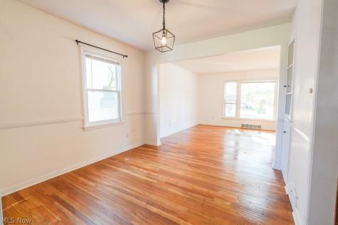 4081 Bexley Boulevard South Euclid OH 44121