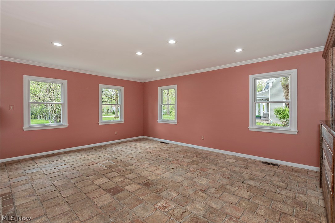 1 Deerfield Drive Chagrin Falls OH 44022