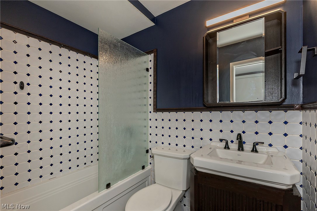 1 Deerfield Drive Chagrin Falls OH 44022