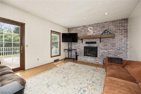 1203 Township Road 1526 Ashland OH 44805