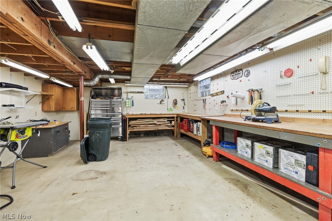 1203 Township Road 1526 Ashland OH 44805