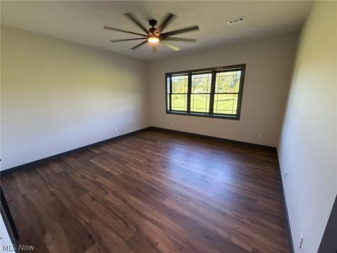 2085 Belfort Avenue NE Louisville OH 44641