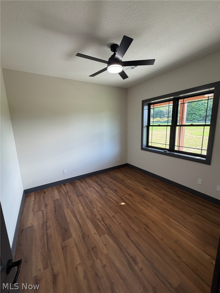 2085 Belfort Avenue NE Louisville OH 44641