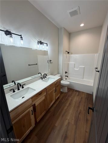 2085 Belfort Avenue NE Louisville OH 44641