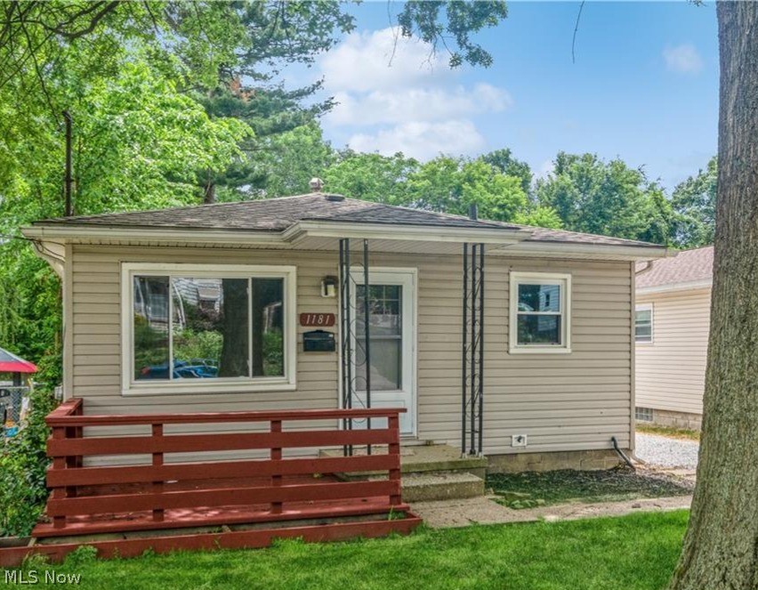 1181 Easton Drive Akron OH 44310
