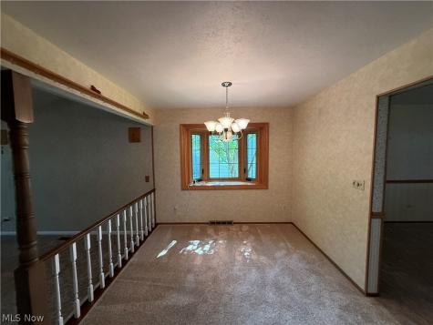 9812 Vienna Drive Parma OH 44134