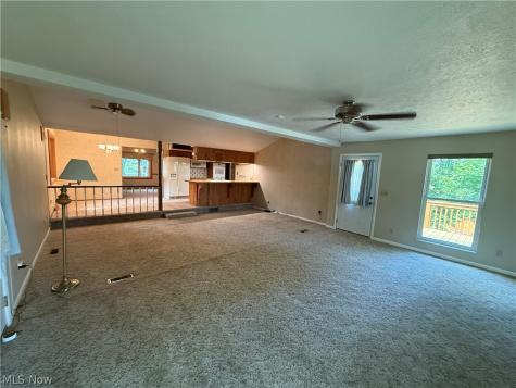 9812 Vienna Drive Parma OH 44134