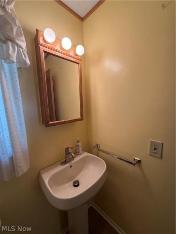 9812 Vienna Drive Parma OH 44134