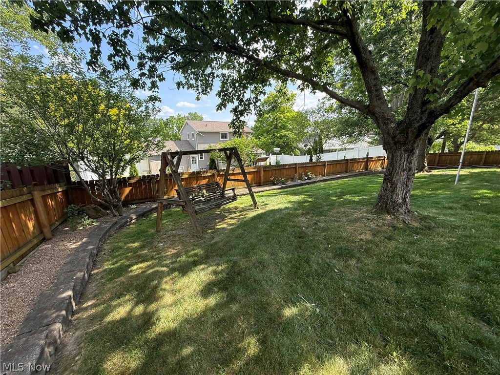 9812 Vienna Drive Parma OH 44134