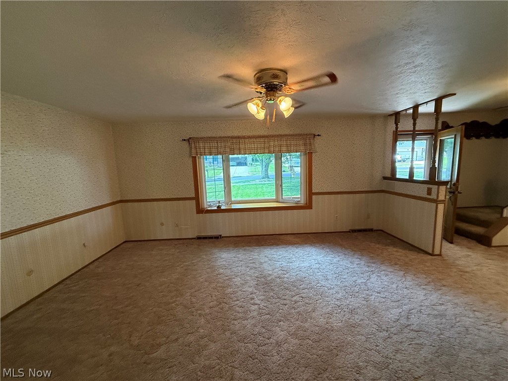 9812 Vienna Drive Parma OH 44134