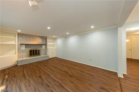1058 Riverview Drive Macedonia OH 44056