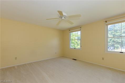 1058 Riverview Drive Macedonia OH 44056
