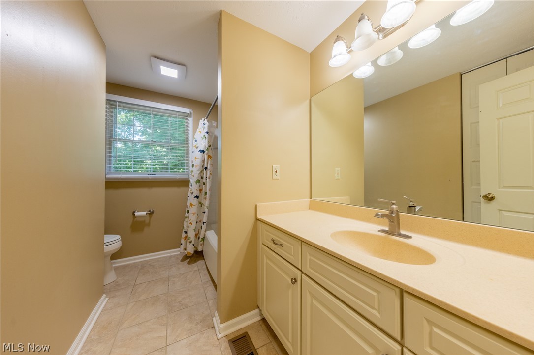 1058 Riverview Drive Macedonia OH 44056