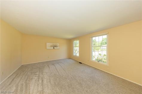 1058 Riverview Drive Macedonia OH 44056