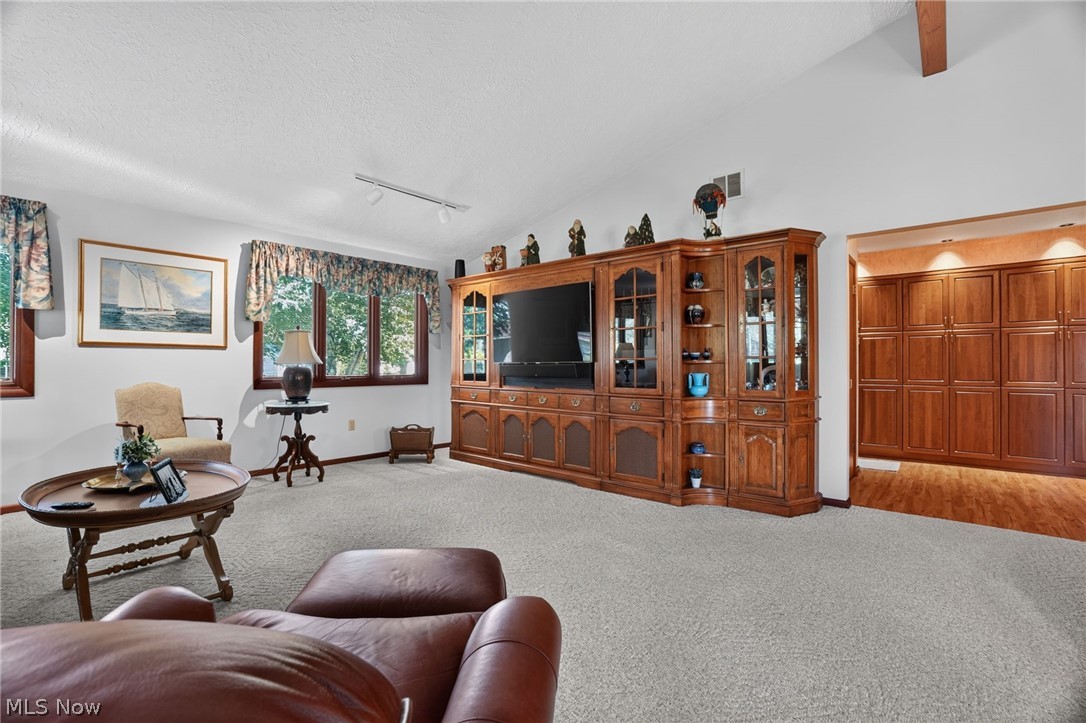 263 Townsend Avenue Conneaut OH 44030