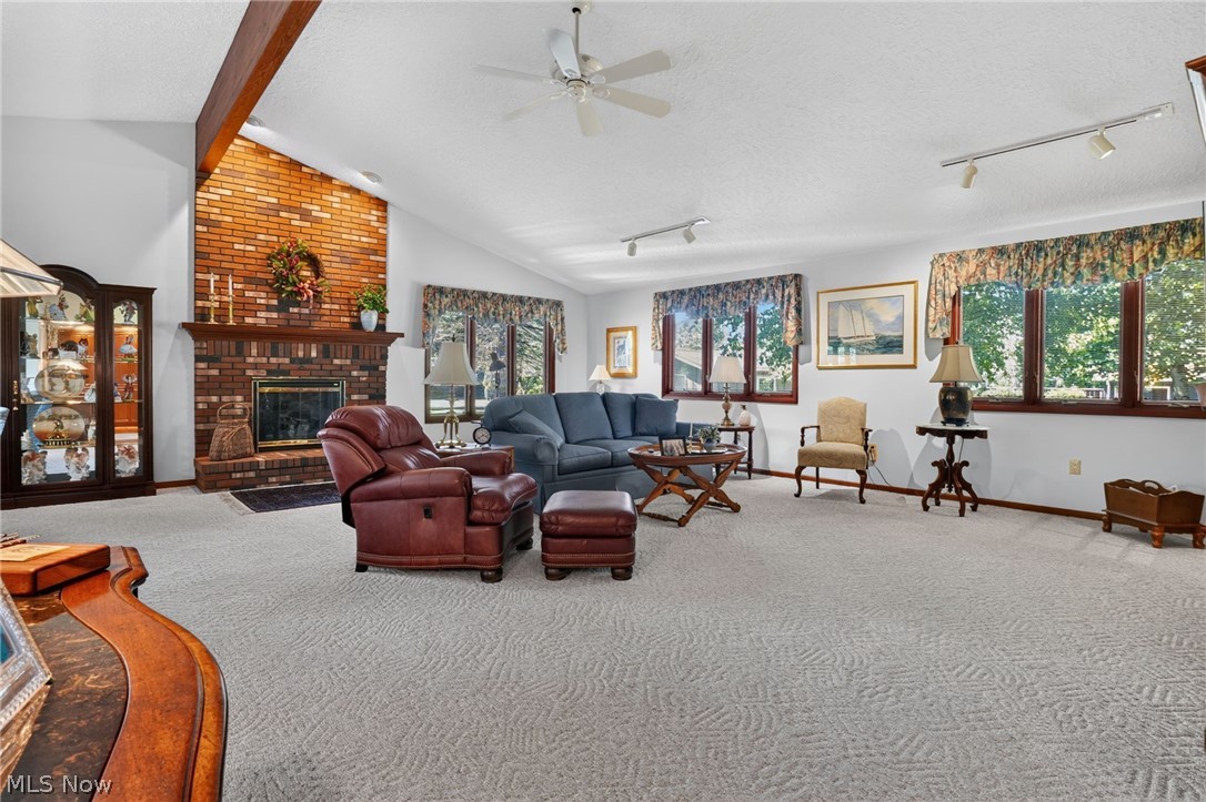 263 Townsend Avenue Conneaut OH 44030