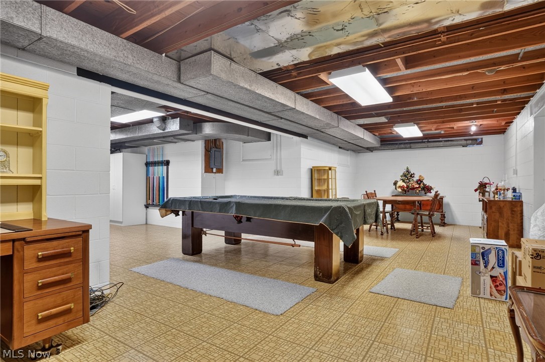 263 Townsend Avenue Conneaut OH 44030