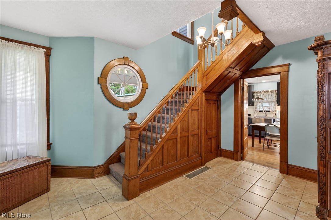 19 S Butler Avenue Niles OH 44446