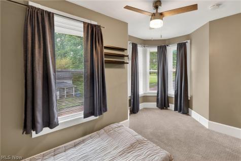 19 S Butler Avenue Niles OH 44446