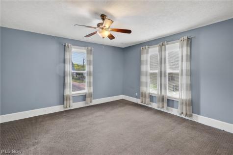 19 S Butler Avenue Niles OH 44446