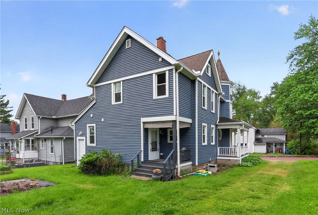 19 S Butler Avenue Niles OH 44446