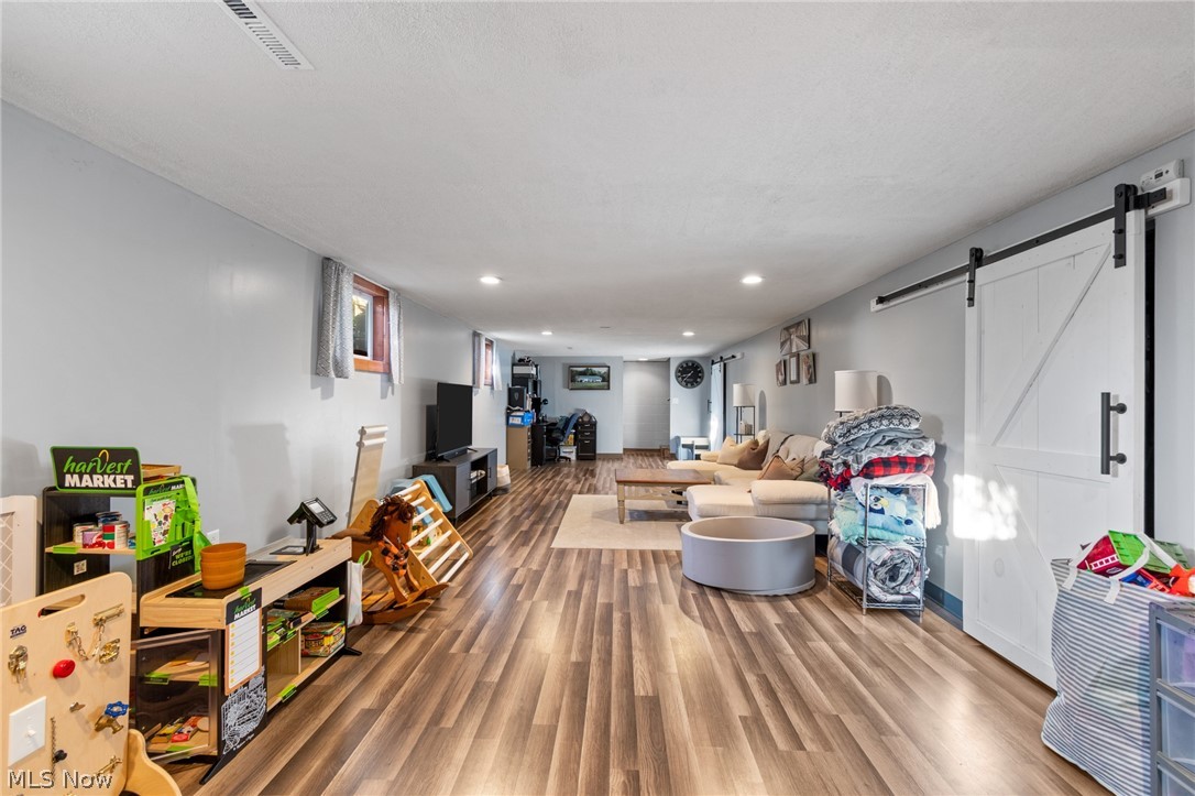 8455 Columbus Road Shreve OH 44676
