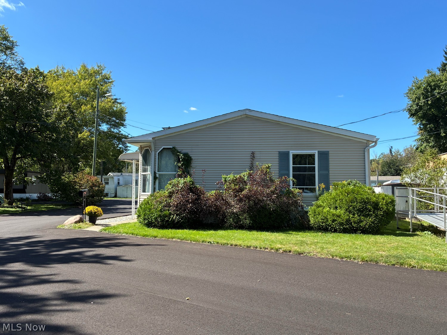 6835 Richmond Road Solon OH 44139