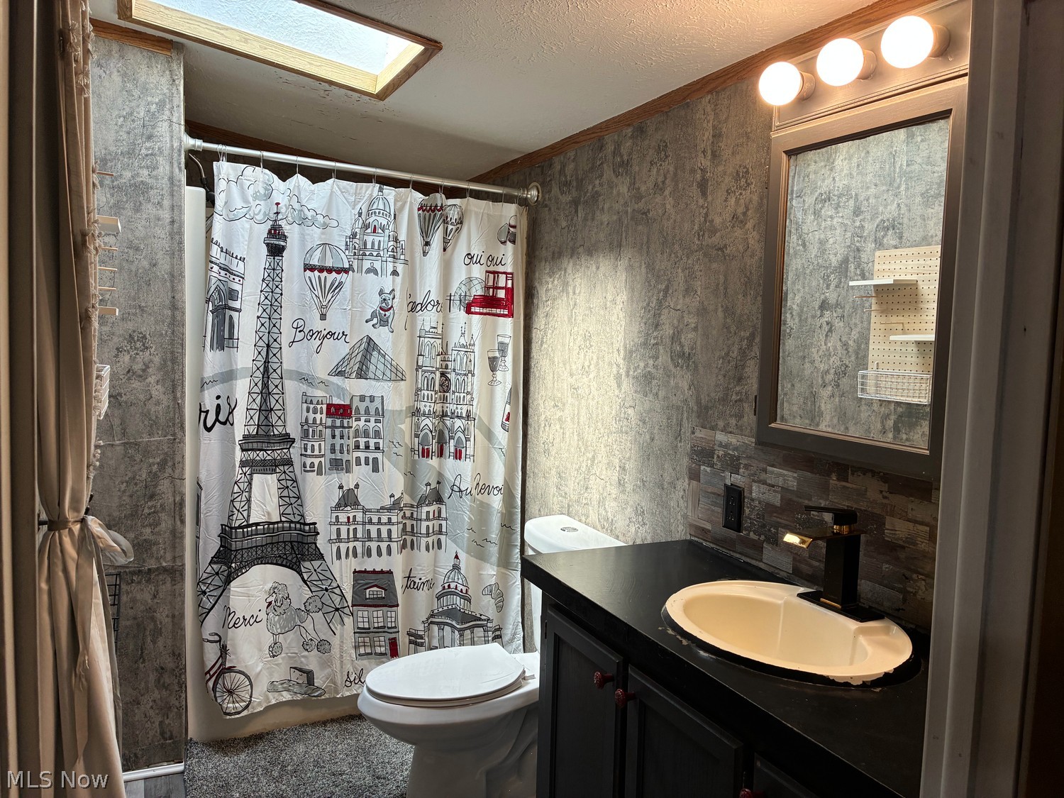6835 Richmond Road Solon OH 44139
